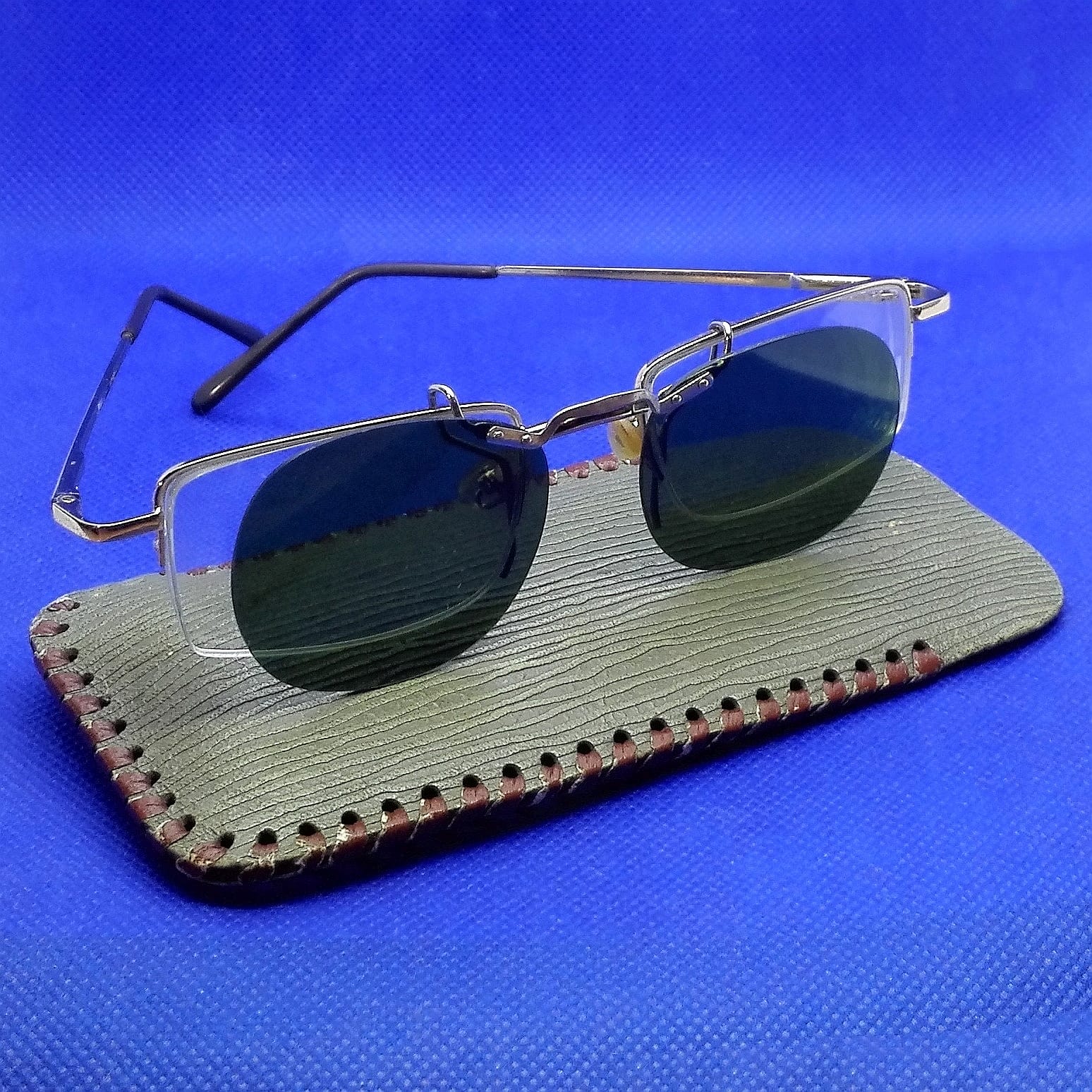 Antique spectacles/ glasses: pince nez