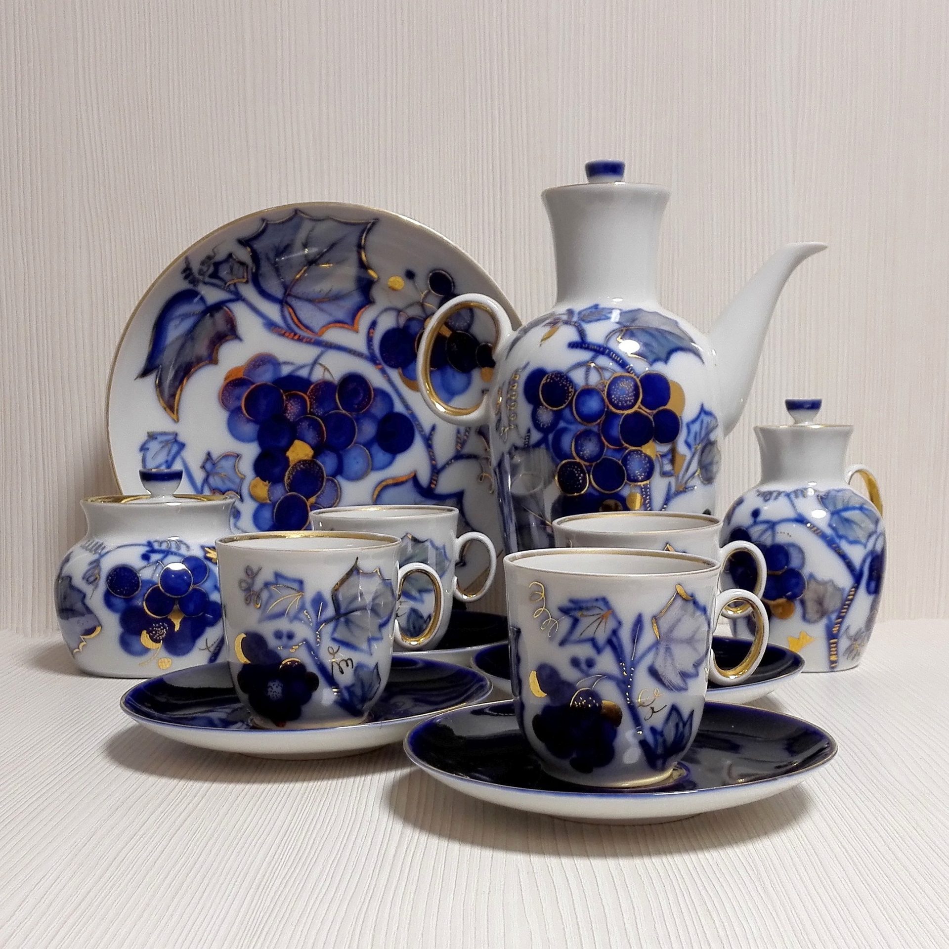 【ぁ 】ブルーボックス ボーンチャイナ Cobalt Blue Porcelain LFZ Set Bone China USSR. Antique Set