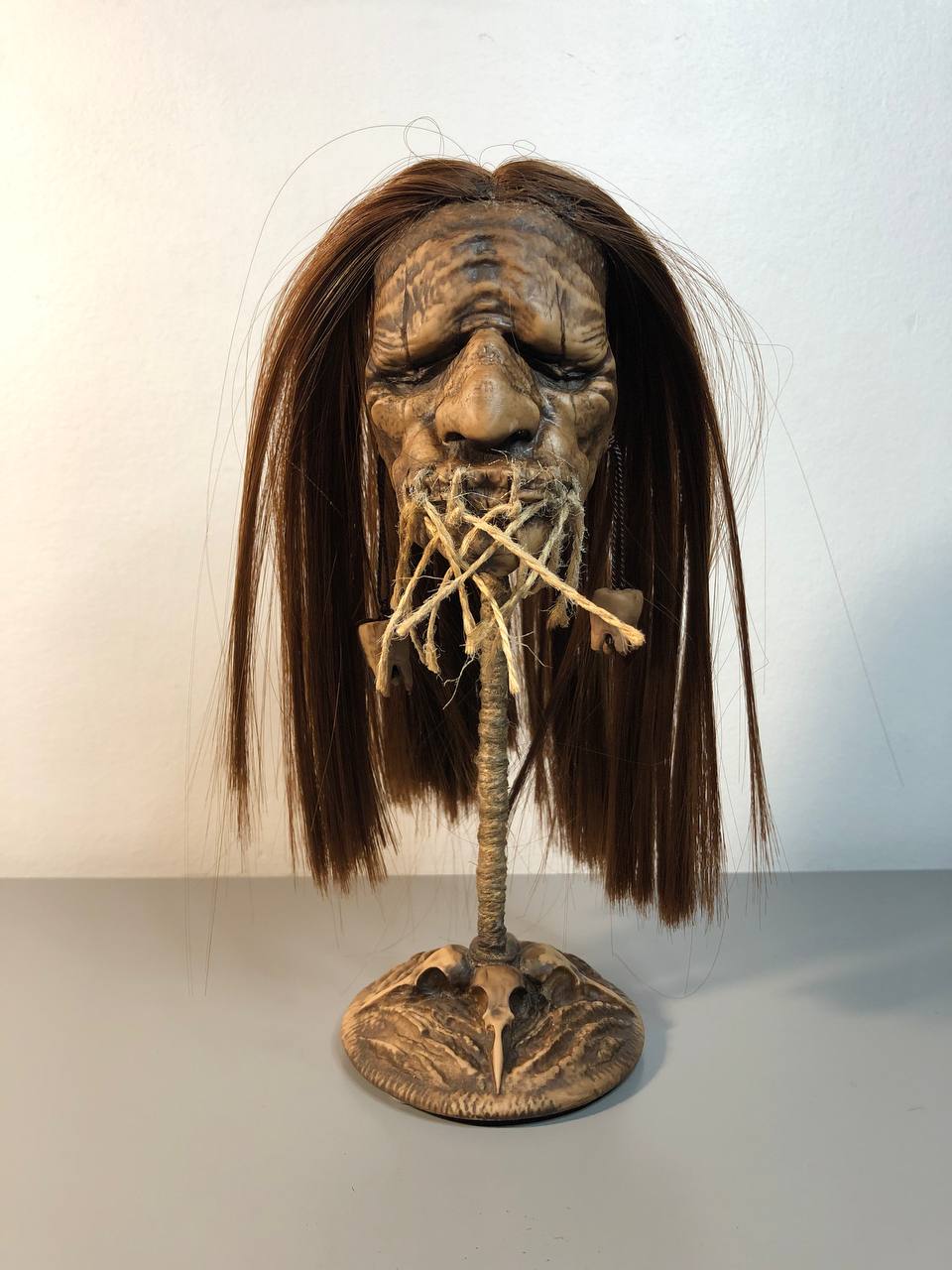 Shrunken Head 3 stand 1 Shrunken Head 3 stand