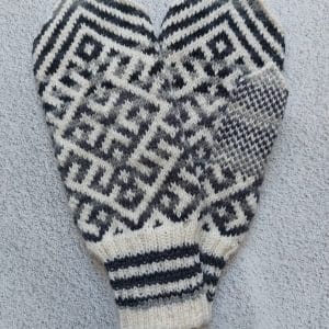 mittens