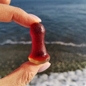 Red sea glass KR31