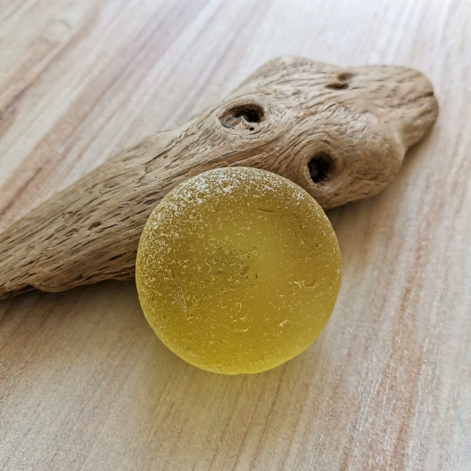Big yellow sea glass bottom Y27
