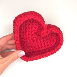 Crochet heart box pattern