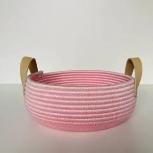 Soft pink Round basket with leather handles 9 x 22 cm