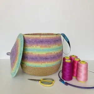 Large storage basket with lid 30 cm x 26 cm Free shipping