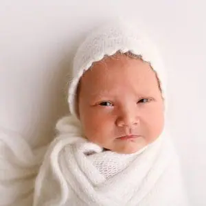 Newborn bonnet for photography props