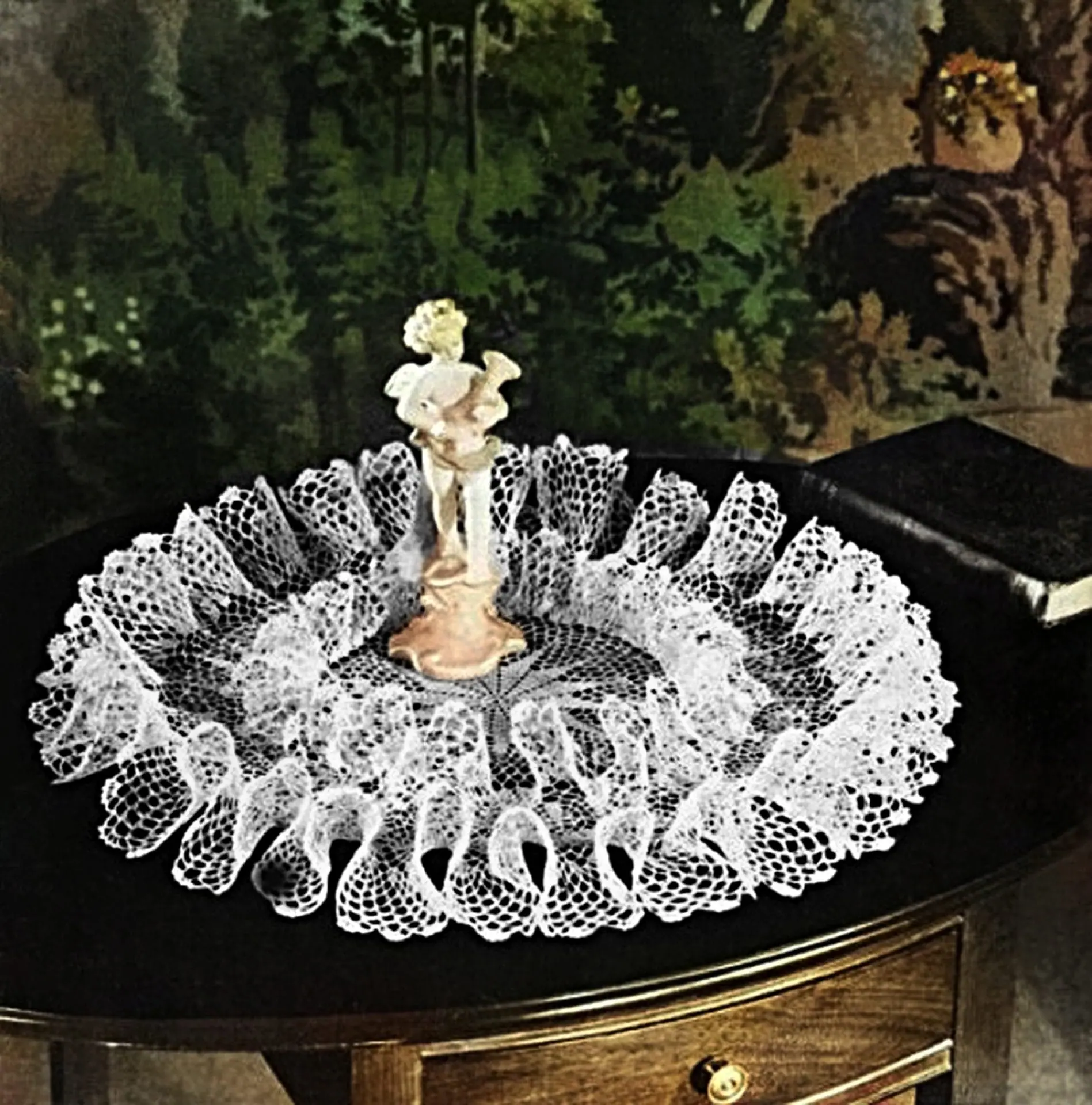 Pattern vintage double ruffle doily, crochet home decor, PDF - Crealandia