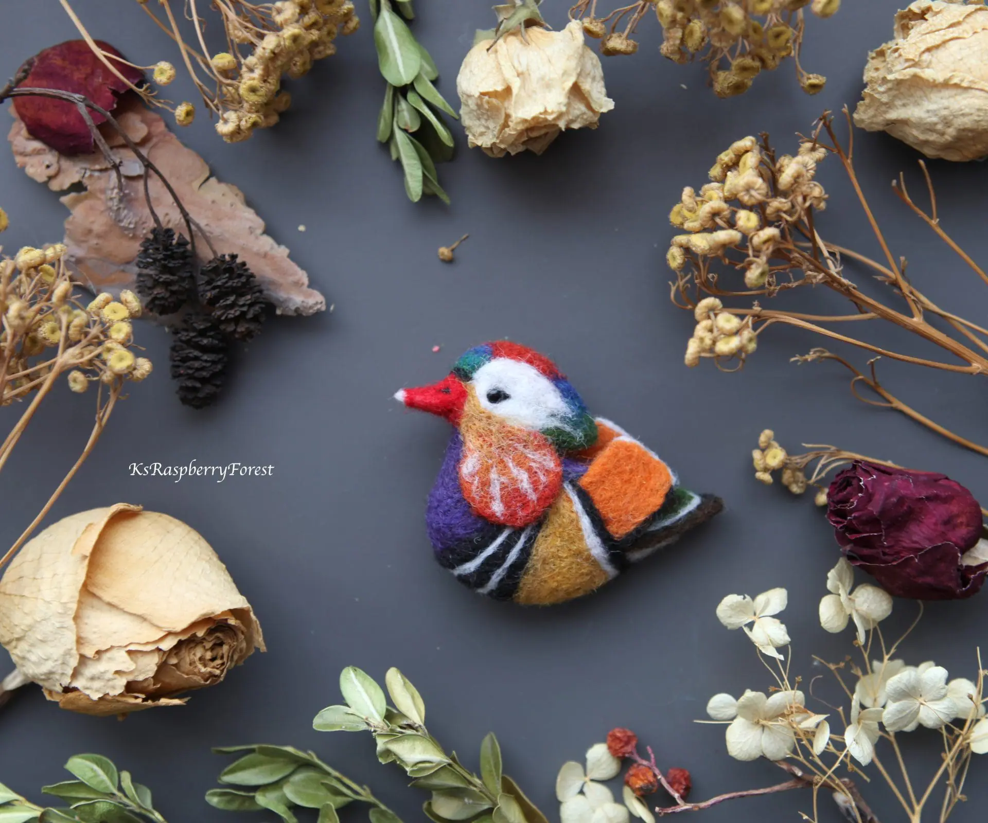 Bird brooch Mandarin duck Aix Galericulata needle felted new 1