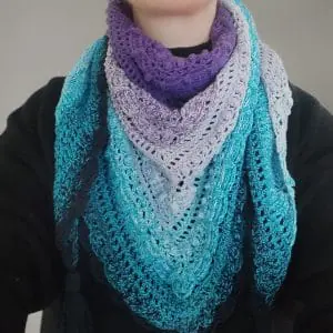 Gradient knitted bactus, bactus their cotton yarns