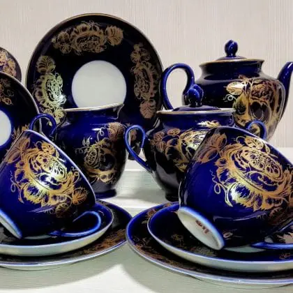 blue-gold-teacup