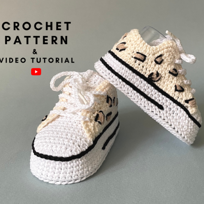 Baby booties with animal print crochet pattern 0-3 months