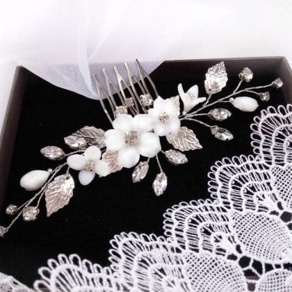 White flower bridal hair comb Boho wedding hair piece