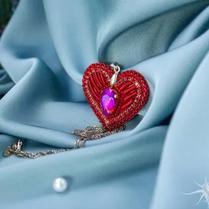 Red heart pendant