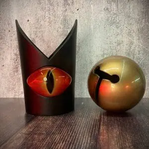 The crown and bell from the Cult of the Lamb