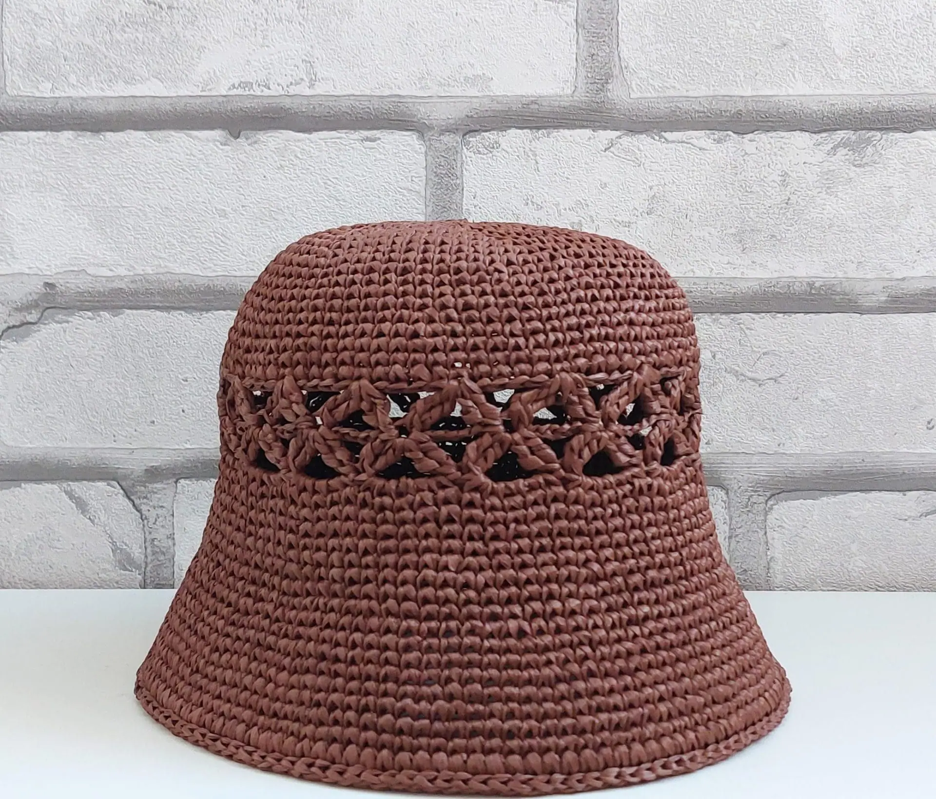 Straw hat and a little bag-a great beach outfit! 5 straw hat