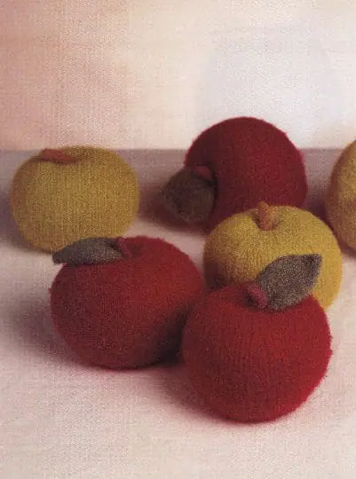 Free Vintage Knitting Pattern Felted Apple