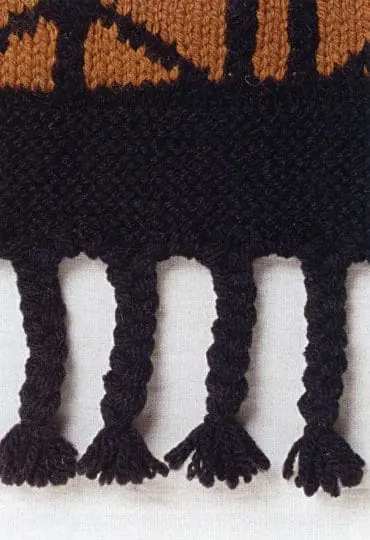 Vintage Knitting Pattern Mudcloth Afghan and Pillow - Image 3