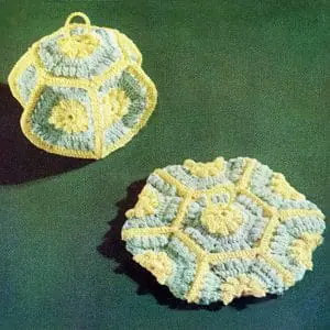 Crochet lantern potholder, vintage pattern, hand made, format pdf Vintage crochet pattern to make antern potholder. Crochet antern potholder pattern format pdf