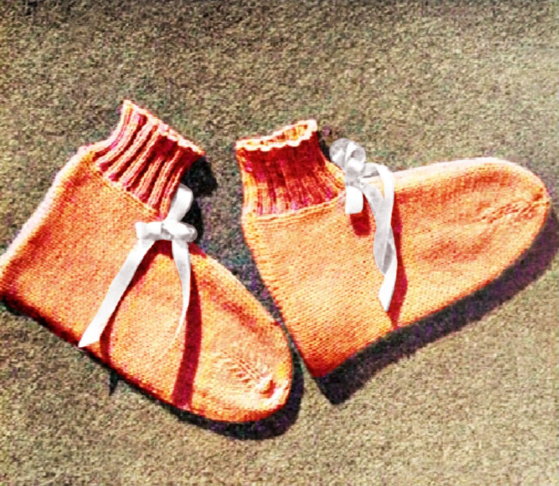 Vintage Bedsocks knitting pattern pdf, for kids, hand made easy 1 Vintage Bedsocks knitting pattern pdf, for kids, hand made easy