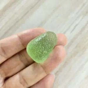 Green sea glass G69