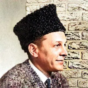 Knitted and crocheted cossack hat, vintage pattern, for men, pdf
