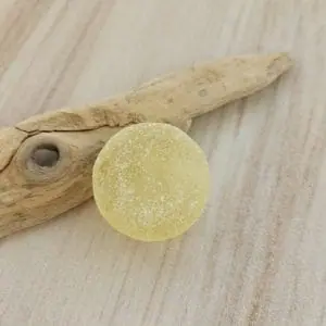 Yellow sea glass bottom Y31