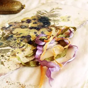 Greeting card with pansies pressed flowers 20x10cm