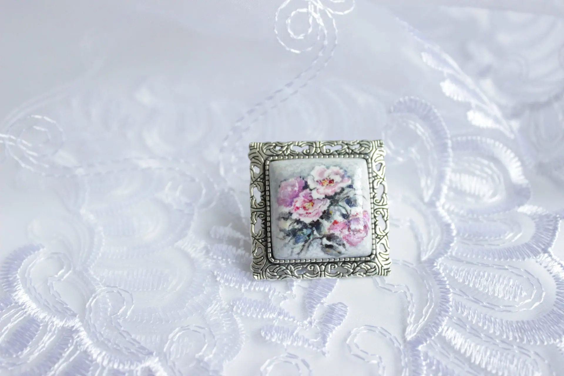 The brooch-pendant on a chain «Delicate flowers» 3 The brooch-pendant on a chain «Delicate flowers» - Image 3