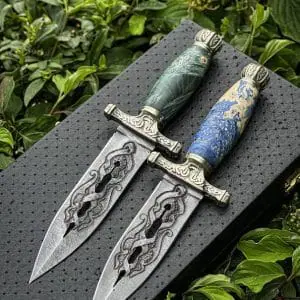 Kortik Knife – A Masterpiece of Damascus Steel and Karelian Birch