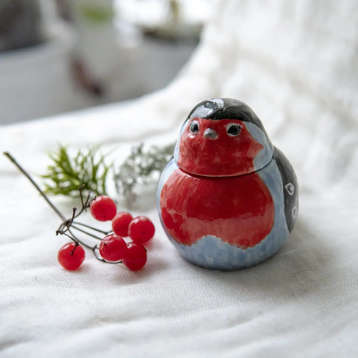 Cute Ceramic Robin bird trinket box Bird jewelry box 5 Cute Ceramic Robin bird trinket box Bird jewelry box - Image 5