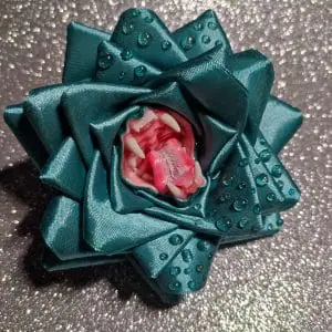 Emerald Ribbon Rose brooch