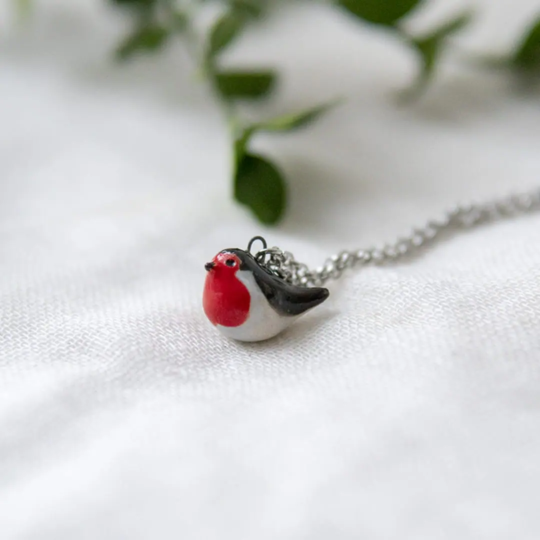 Charming Ceramic Robin Bird Necklace - Crealandia