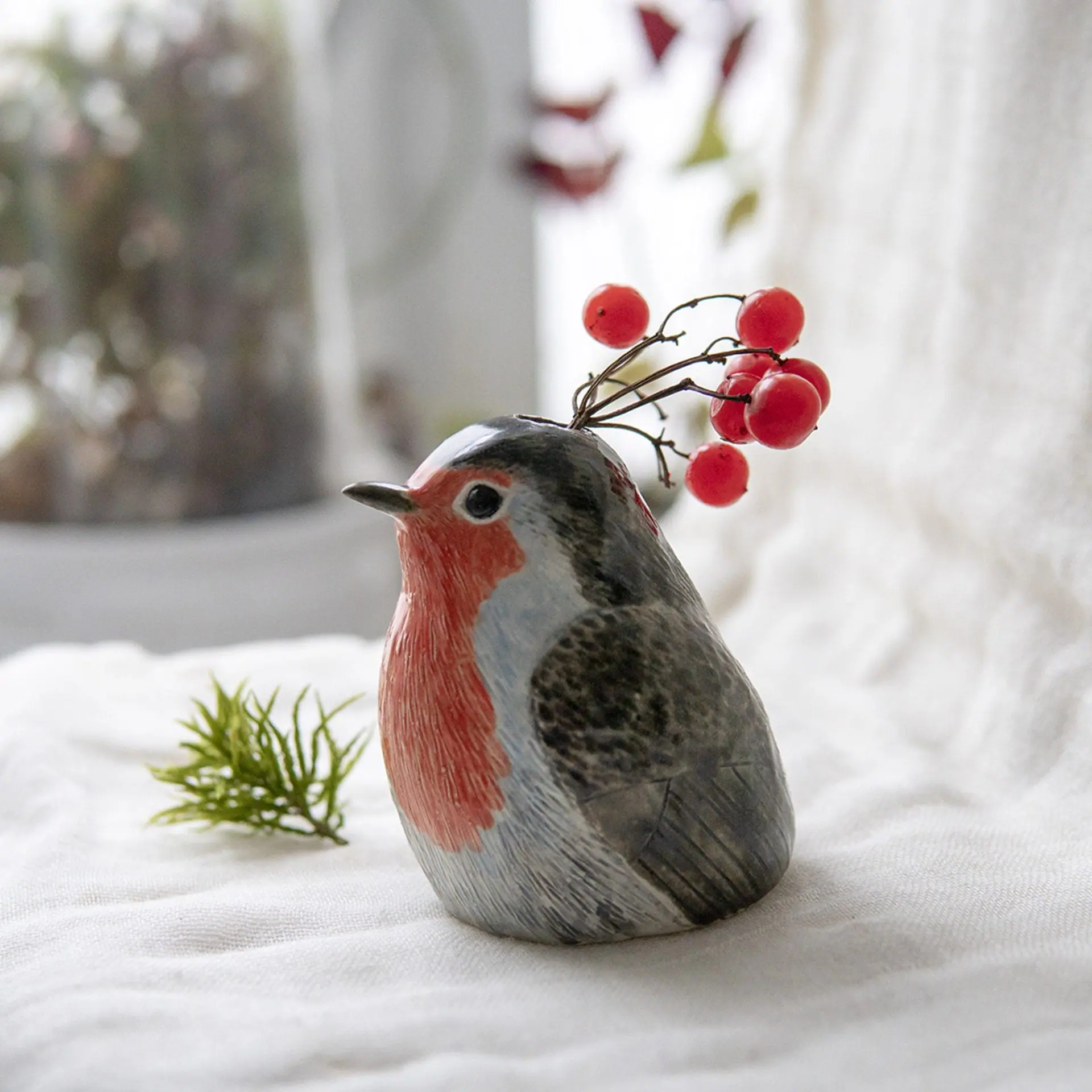 Cute Ceramic Robin Bird Vase, Whimsical Bird Lover's Gift 1 Cute Ceramic Robin Bird Vase, Whimsical Bird Lover's Gift