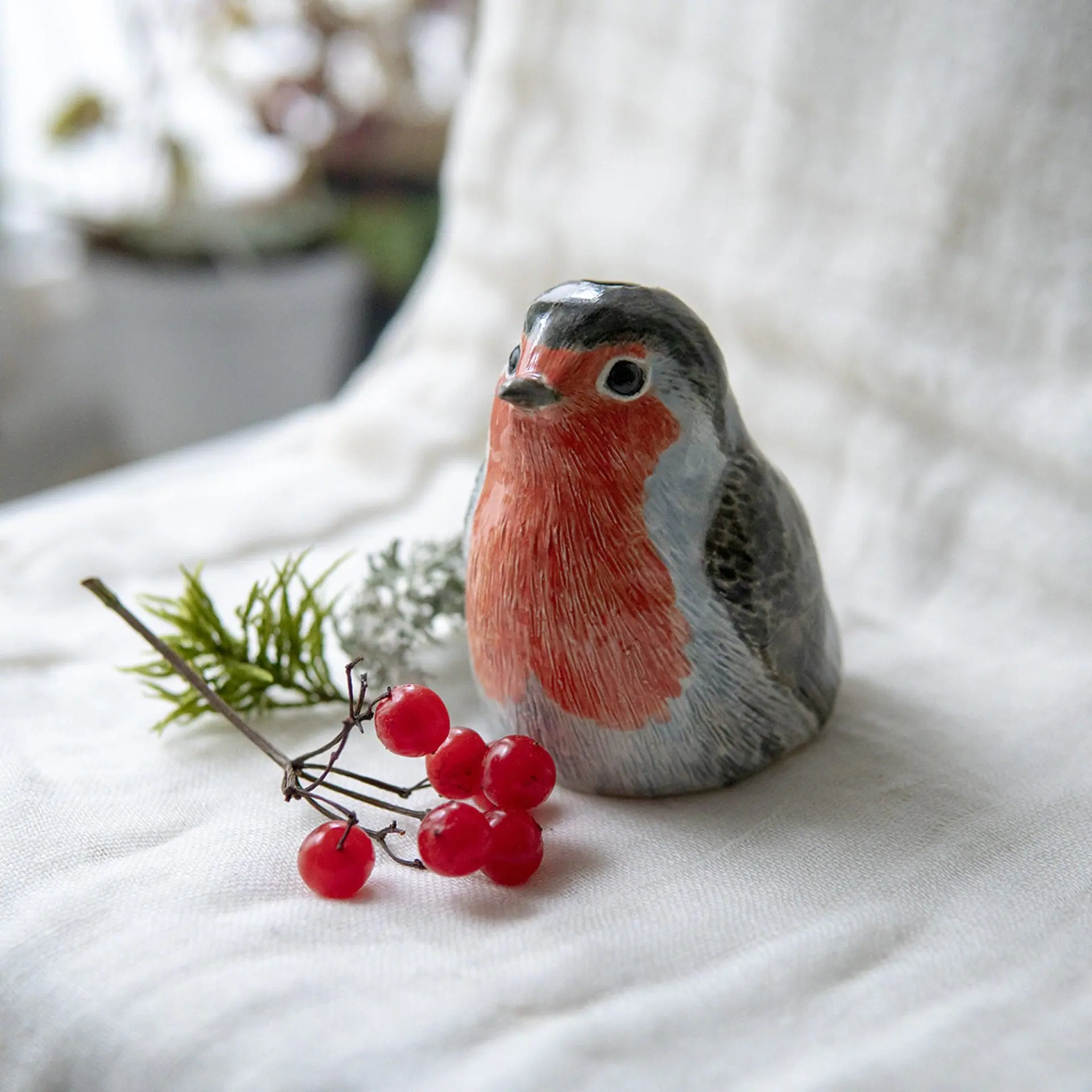 Cute Ceramic Robin Bird Vase, Whimsical Bird Lover's Gift 5 Cute Ceramic Robin Bird Vase, Whimsical Bird Lover's Gift - Image 5