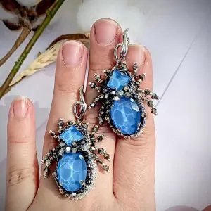 blue-beaded-crystal-spider-earrings