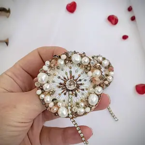 Crealandia - Handmade Marketplace 156 Natural-pearls-brooch-dandelion
