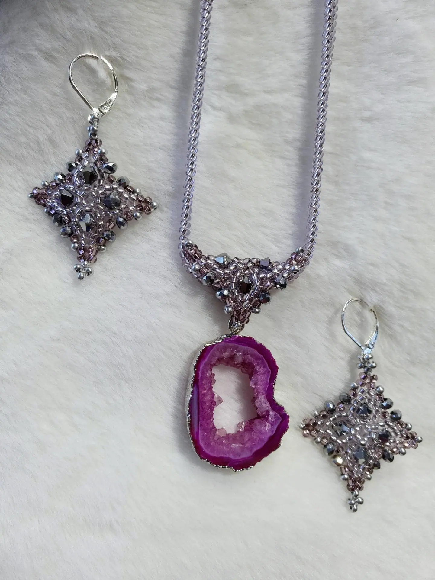 Handmade jewelry set with pink natural stone agate pendant