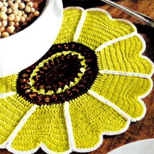 Pattern vintage crochet, black eyed susan, home decor napkin