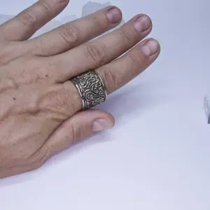 V ring / Devil may cry jewelry / Cosplay jewelry (Copy)