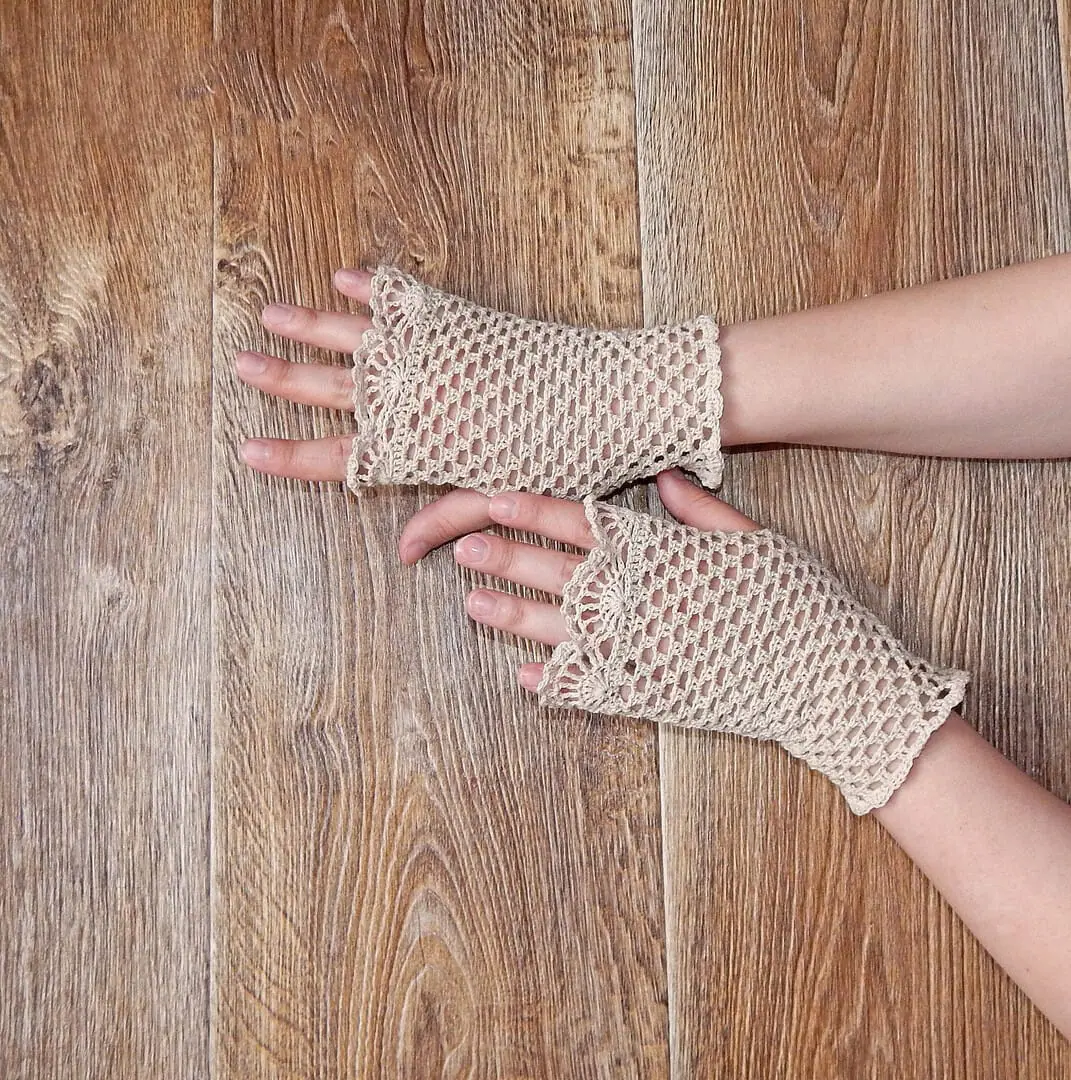 Cottagecore beige lace cotton fingerless gloves