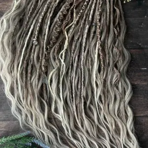 broshable synthetic dreads de dreadlocks with a loose tip