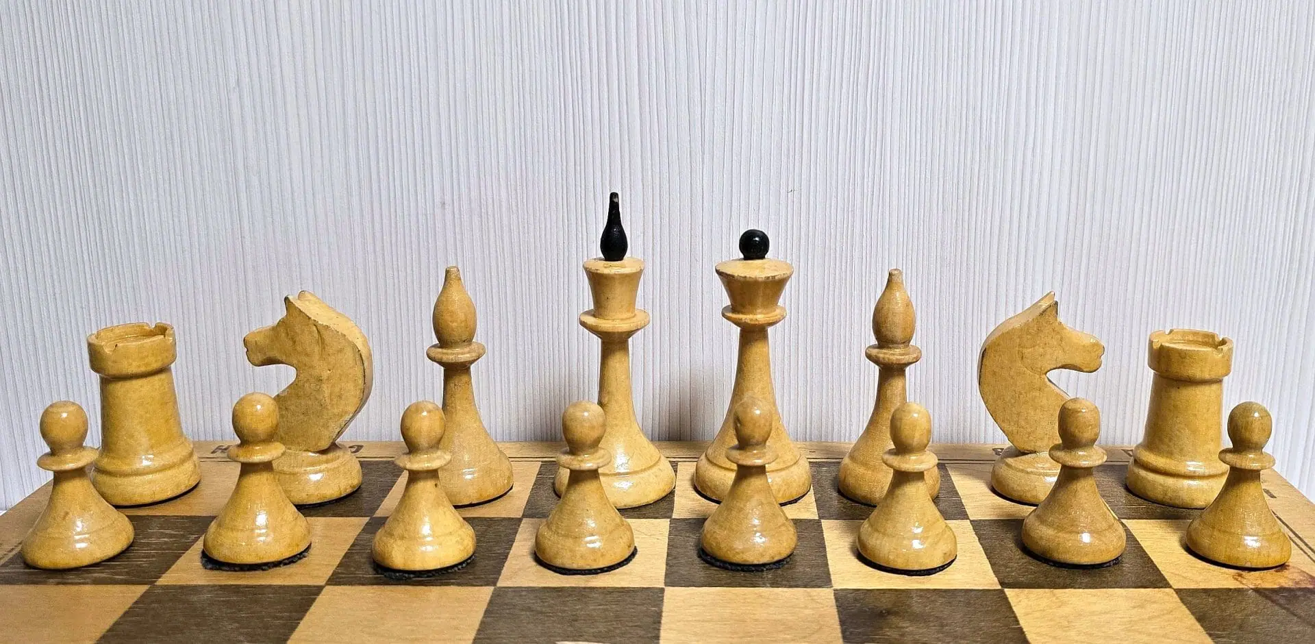 Soviet Antique Wooden Chess. Mordvin Latvian chess set 1970 5 Soviet Antique Wooden Chess. Mordvin Latvian chess set 1970 - Image 5
