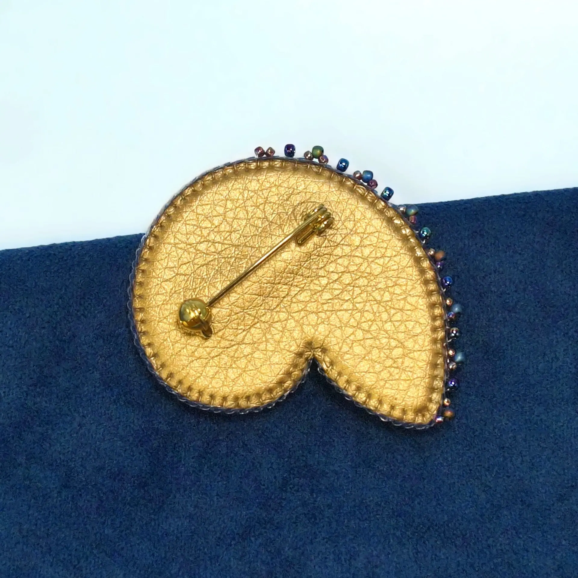 Handmade beaded brooch "Shell", embroidery brooch, sea collection 2 handmade jewelry, beaded brooch, brooch shell, sea collection, bead crochet necklace, bracelet, earrings, gift for her, unique design, knitted beaded bracelet, brided earrings, smyken