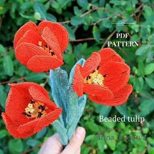 Beaded flowers pattern tulip