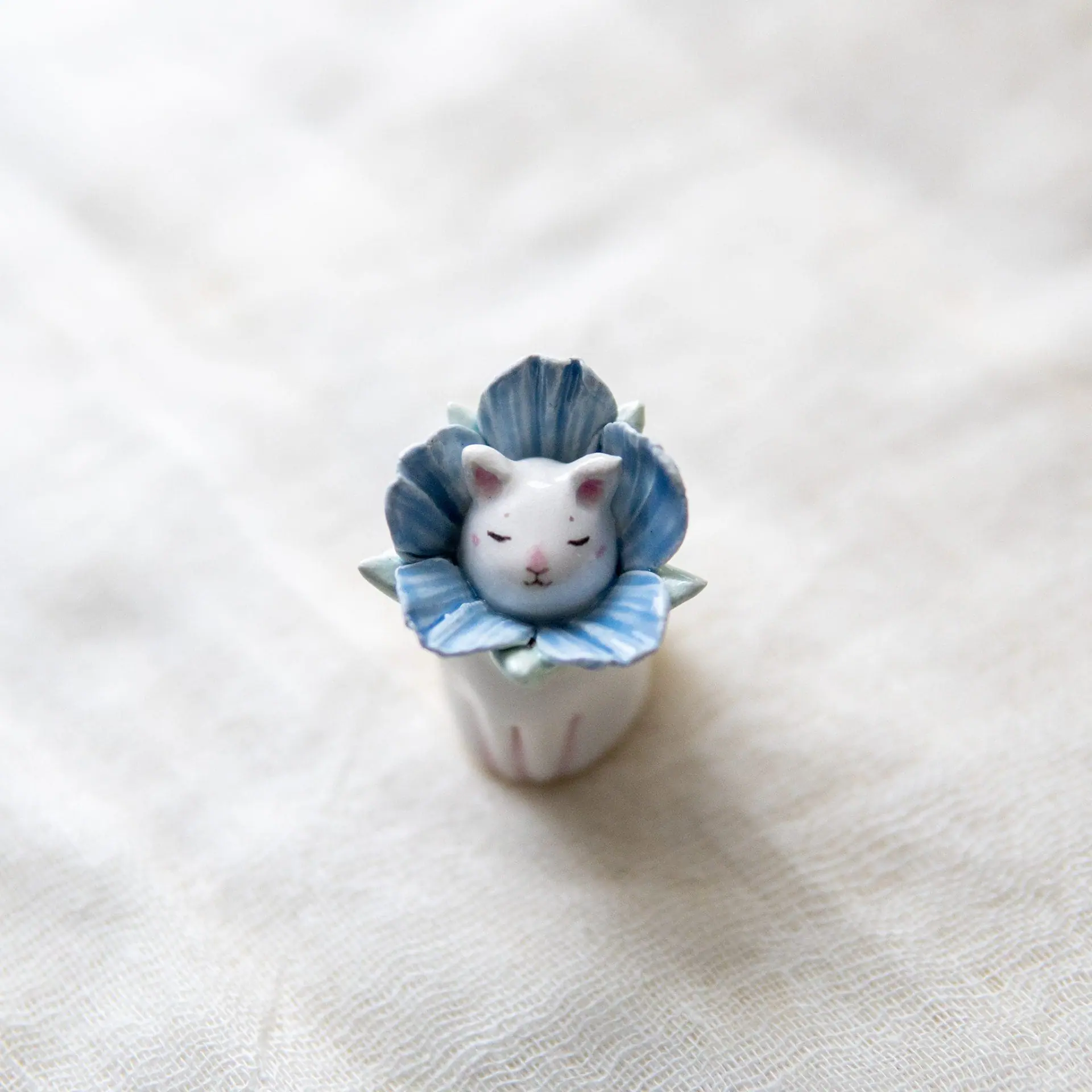 Whimsical Ceramic Flower Cat Figurine 2 Whimsical Ceramic Flower Cat Figurine - Image 2