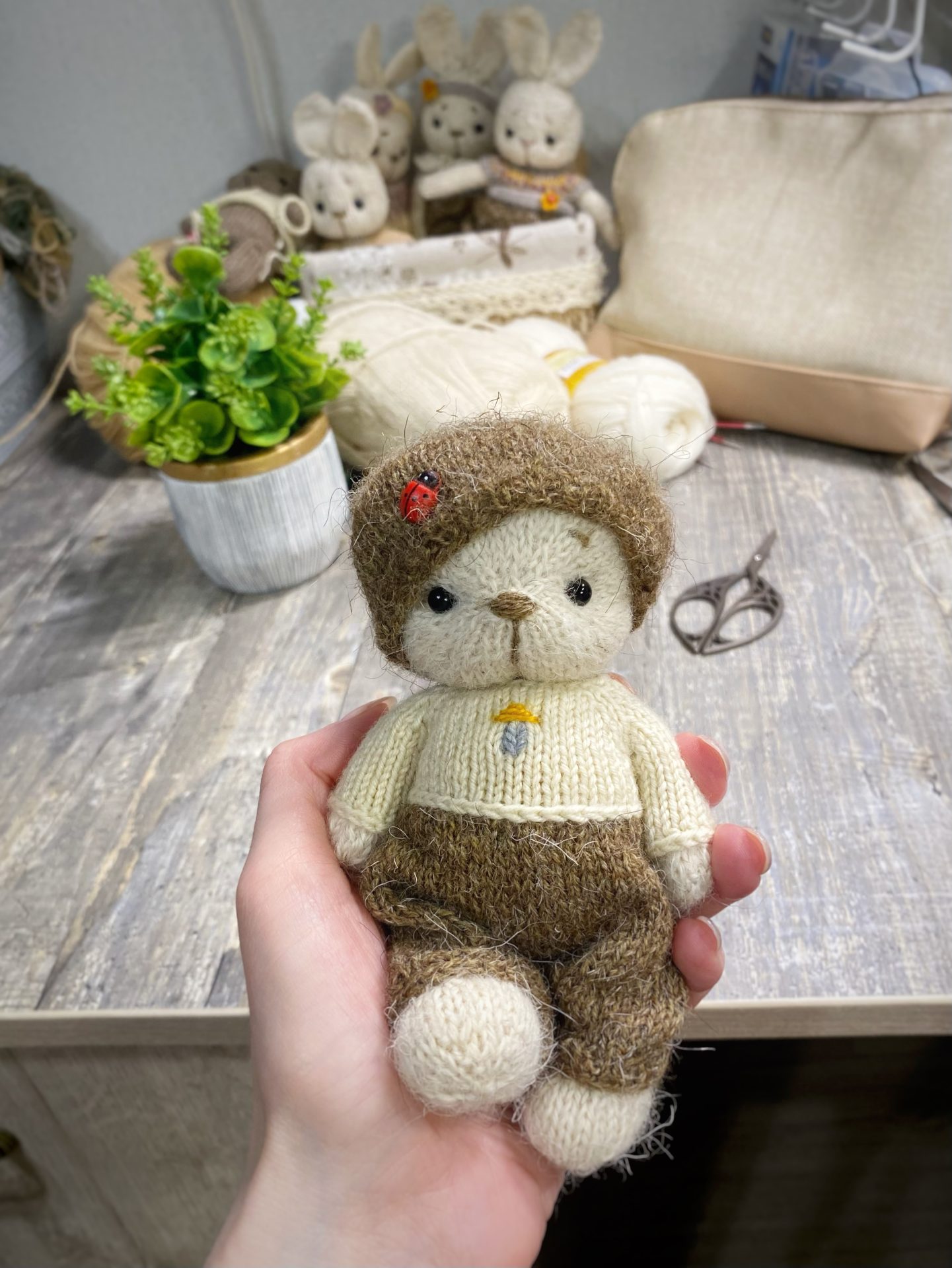 MINIATURE TEDDY BEAR WITH REMOVABLE OUTFIT – KNITTING PATTERN 7 knit bear pattern 8 10