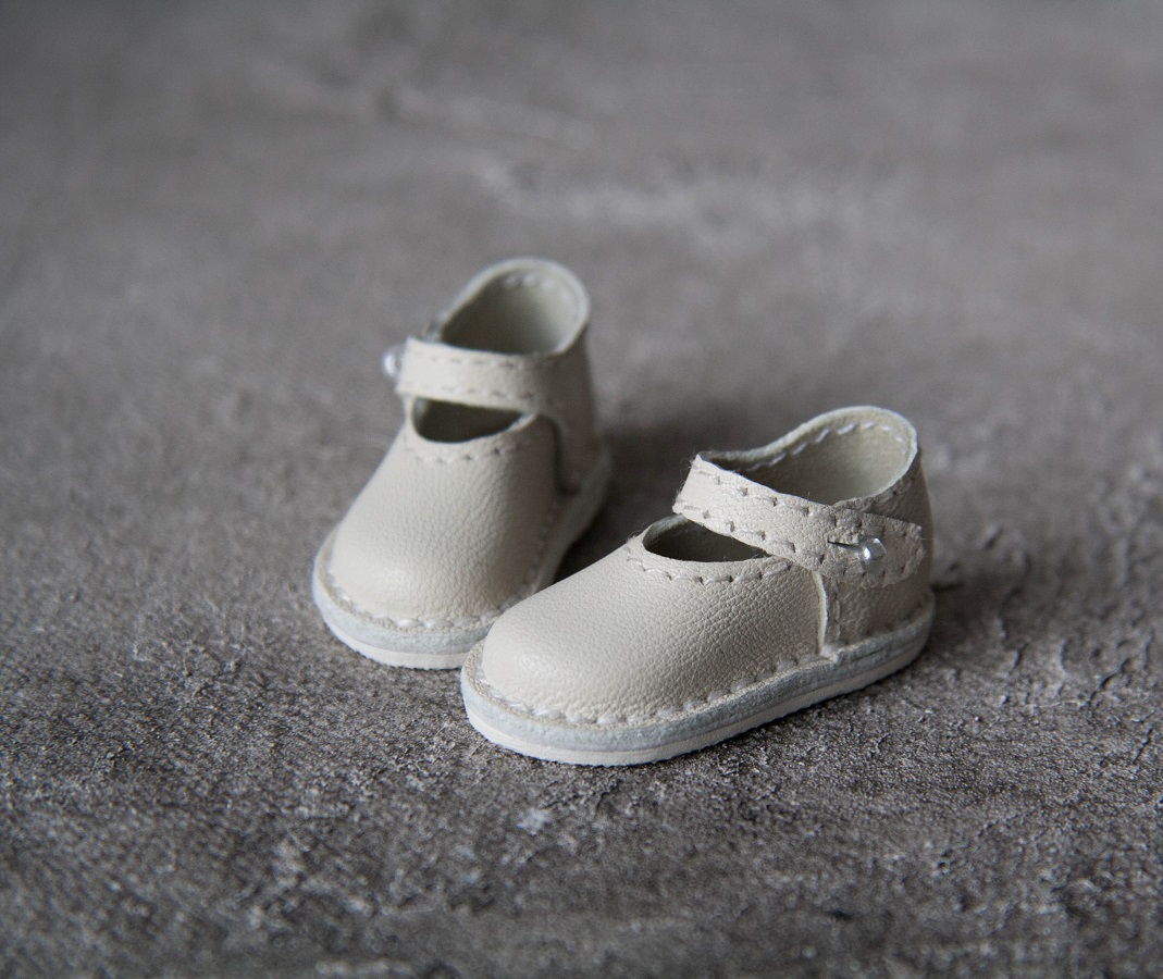 Shoes for Li'l Dreamer 11 inches. 4 img 1599