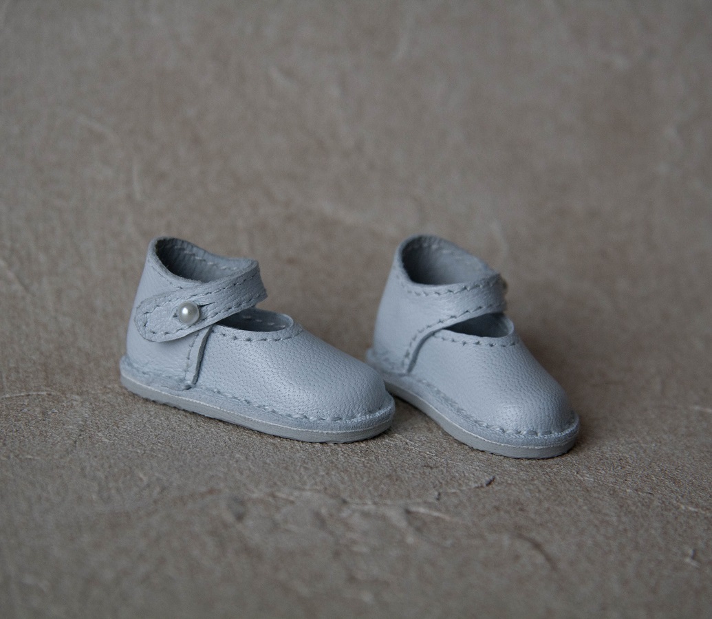 Blue shoes for Li'l Dreamer 11 inches. 1 img 1579
