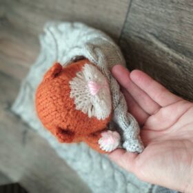 Cat knitting pattern, animal knitted doll.