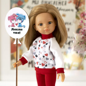 Paola Reina doll in valentin outfit